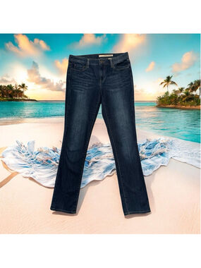 DKNY Denim Jeans Mid Rise Womens 6 X 32 BLUE Distressed Cowgirl Western Jeans